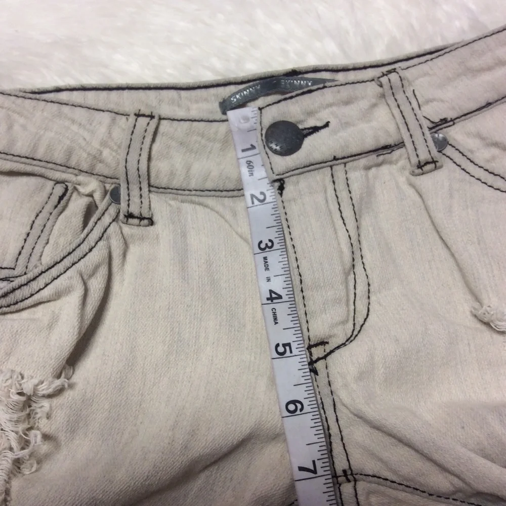 H BRAND DESTROYED GRAY WASH SKINNY JEANS